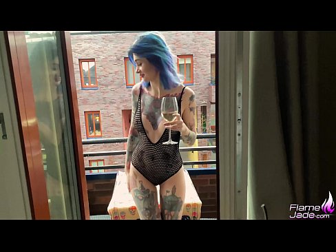 ❤️ Ragazza tremenda che succhia con un gulp e scopa appassionatamente sotto il cielo aperto ️ Pornoal it.sayhentai.ru